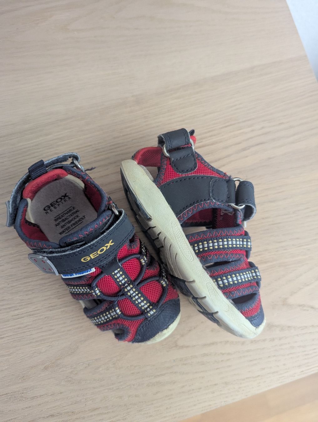 Geox Schuhe für Jungen: Geox Sandalien Kinderschuhe Gr.23 – Gebraucht aus St. Gallen von Mosaika 3