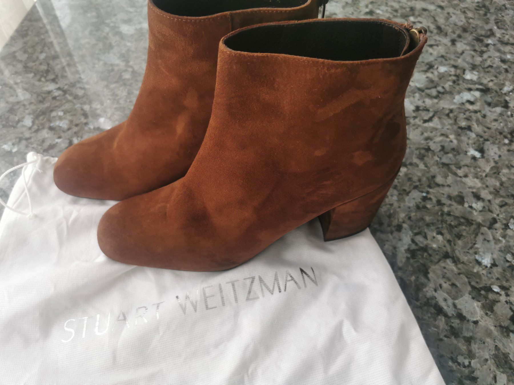 Scarpe da donna: Neue Stuart Weitzman Stiefeletten Grösse 40.5 – Nuovo (secondo la descrizione) da Luzern venduto da heart100 3