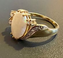 Gold-Ring 14K mit Milchopal, Diamanten und Brillanten