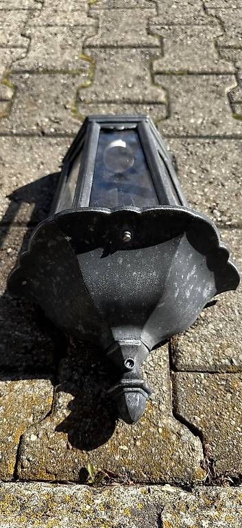 Lampade: Aussenlampe  – Usato da Matten(St.Stephan) venduto da ren_r8tw 4
