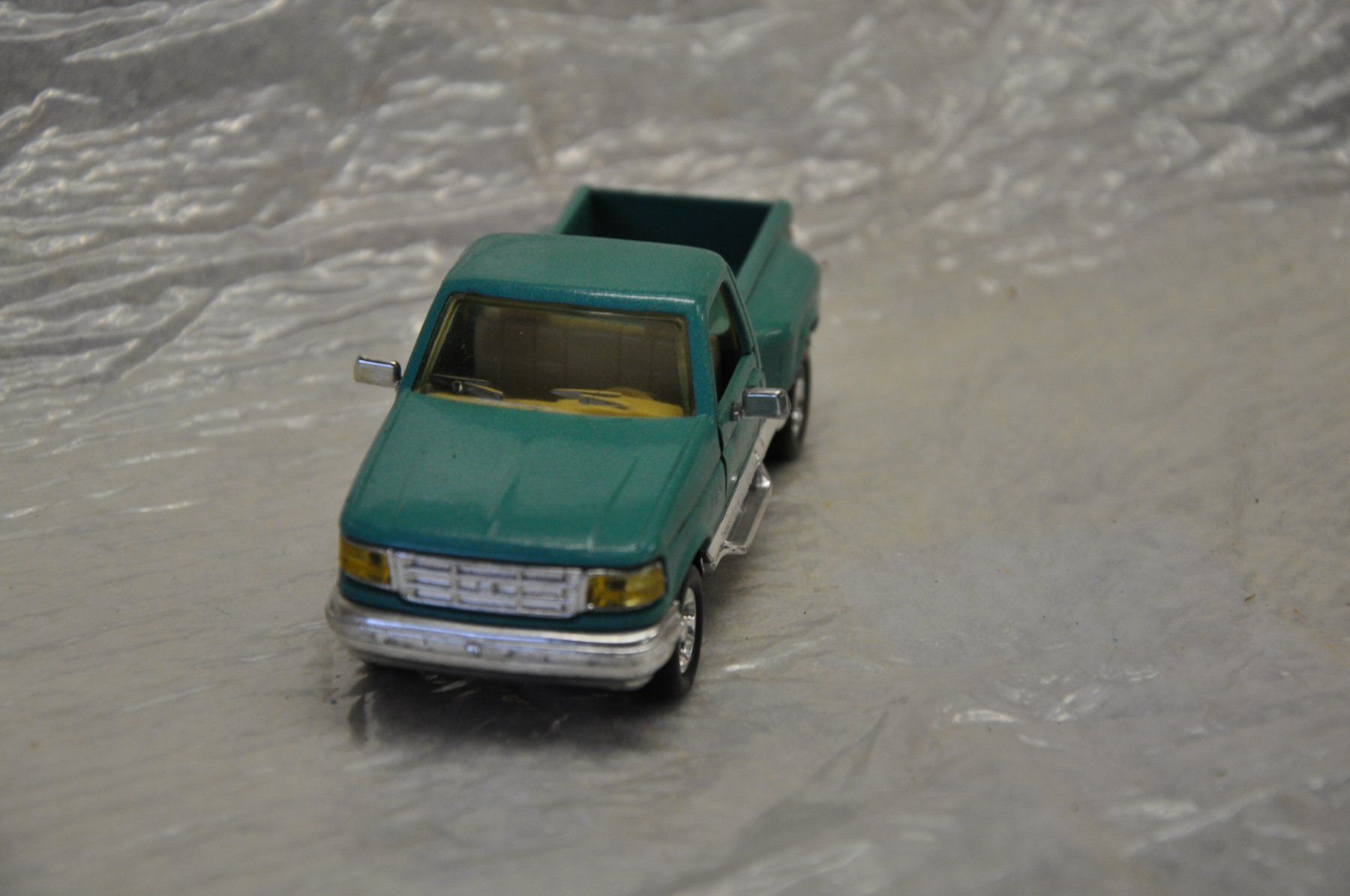 Ford Modellini d'auto: Ford F150 – Nuovo e nell'imballaggio originale da Ebnat-Kappel venduto da Aallerlei 4