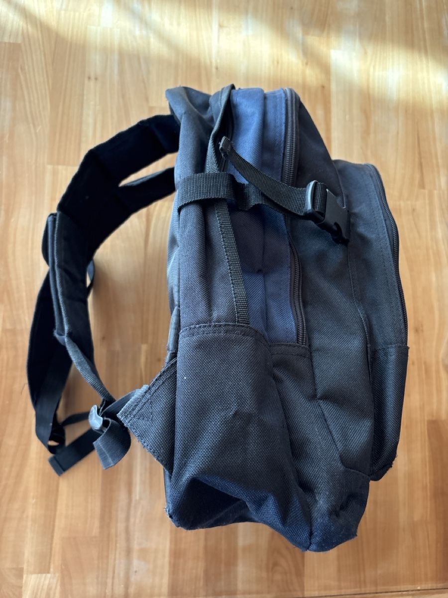 Zaini: Rucksack mit viel Fächer – Usato da Rümlang venduto da Fledermaus16 2