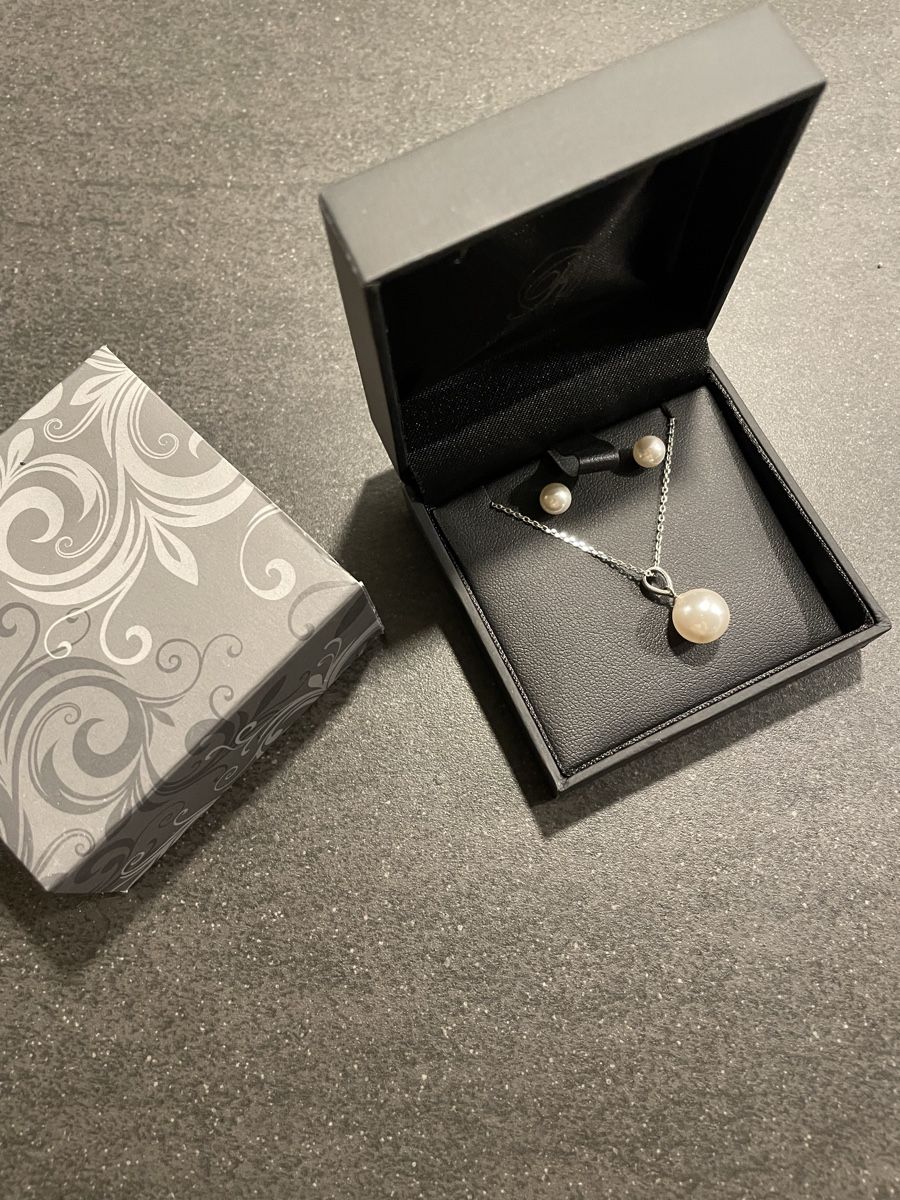 Perles (synthétiques): Schmuck Perlen Set – D'occasion à Wichtrach par estrella03 1