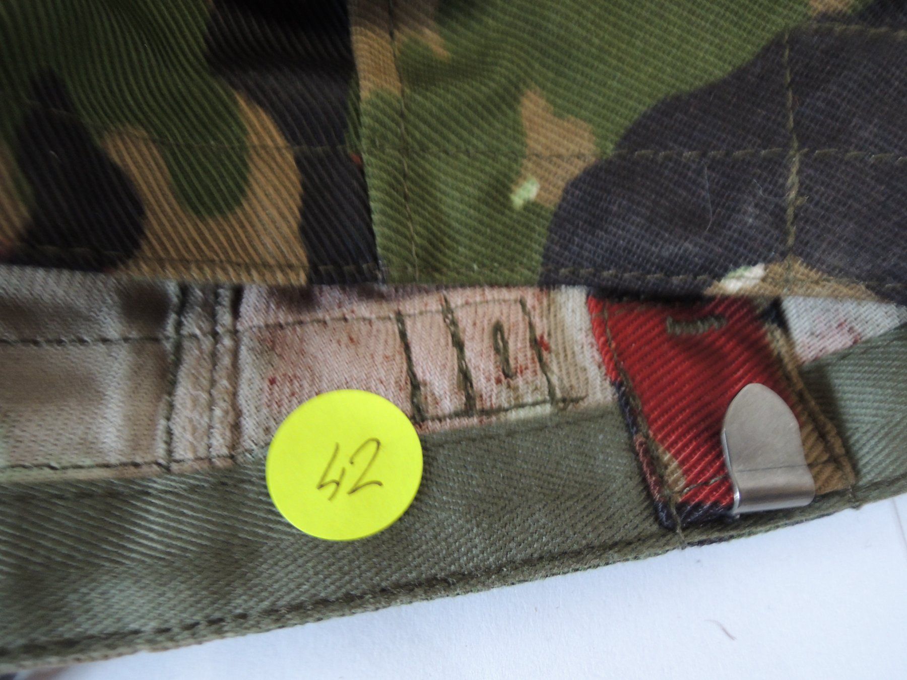 Schweizer Armee Uniformen: Schweizer Armee Helm Tarnüberzug NEU – Neu (gemäss Beschreibung) aus Uznach von Othmar52 1