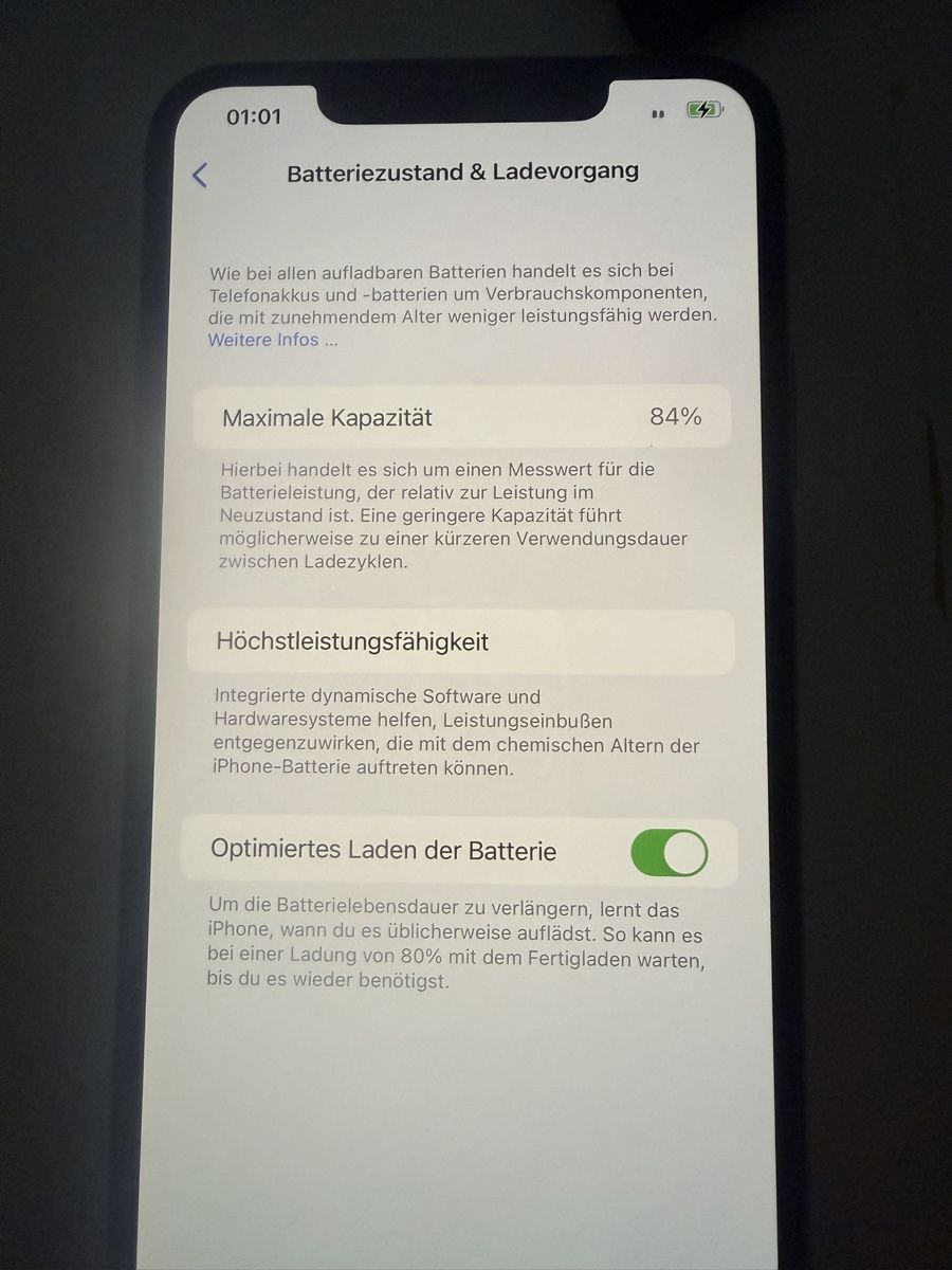 Apple Handys / Smartphones: iPhone 11 Pro Max Gold gebraucht – Gebraucht aus Schübelbach von ritualsx3 4