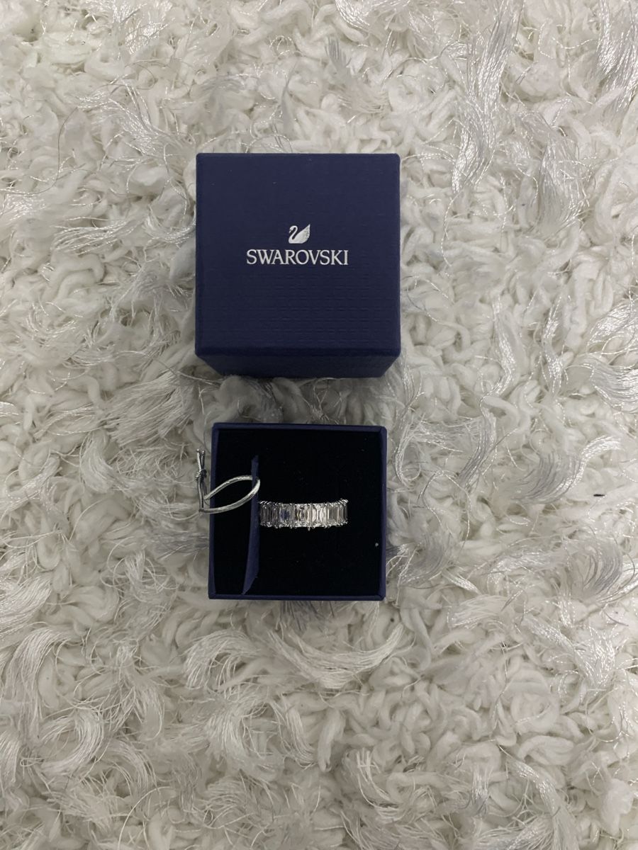 Swarovski Ringe: Swarovski Ring – Neu und originalverpackt aus Basel von raf_2fg6