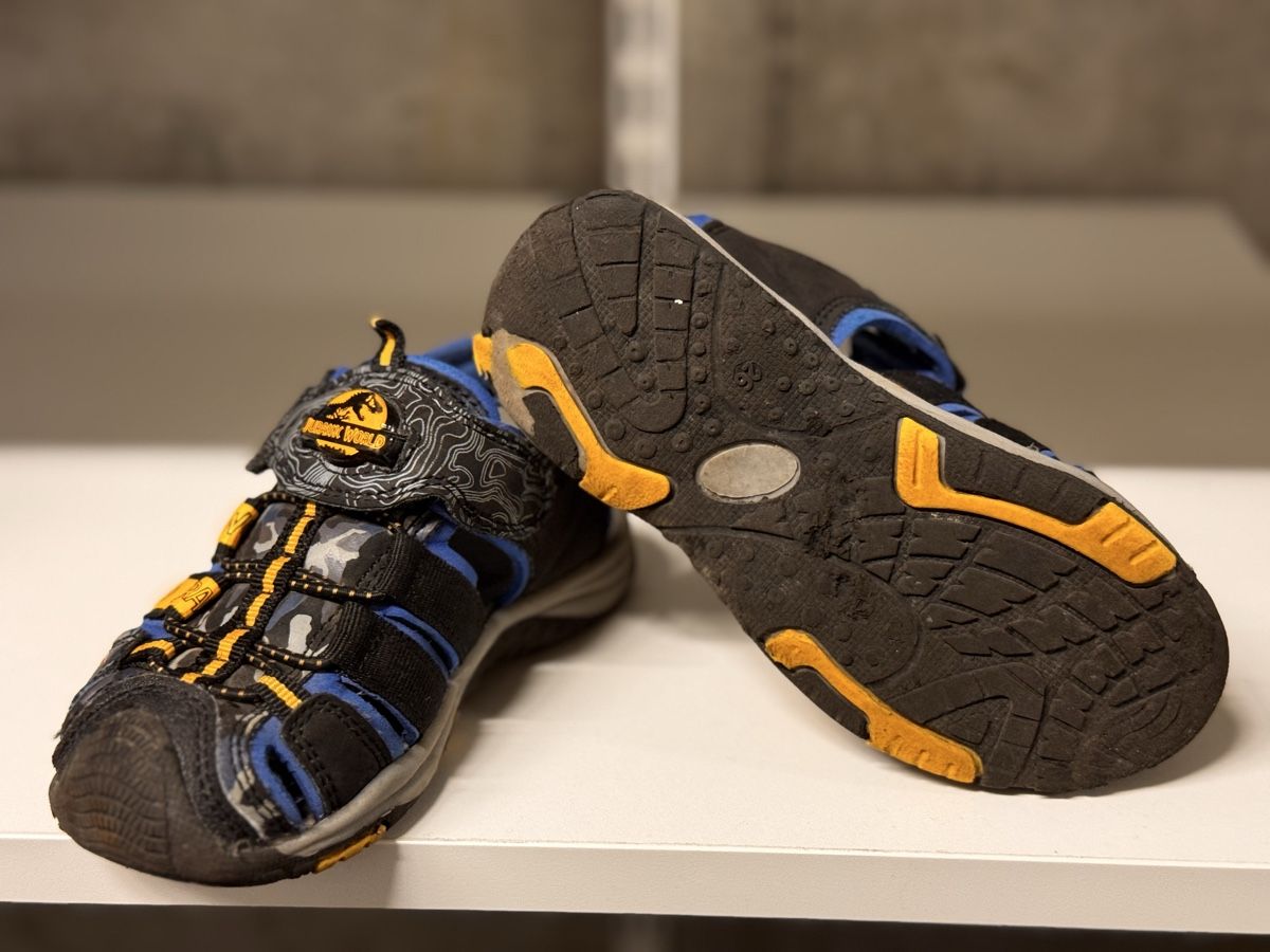 Scarpe per ragazzi: Jurassic World Sandalen, Gr. 26 – Usato da Oberbuchsiten venduto da Biene-26 2