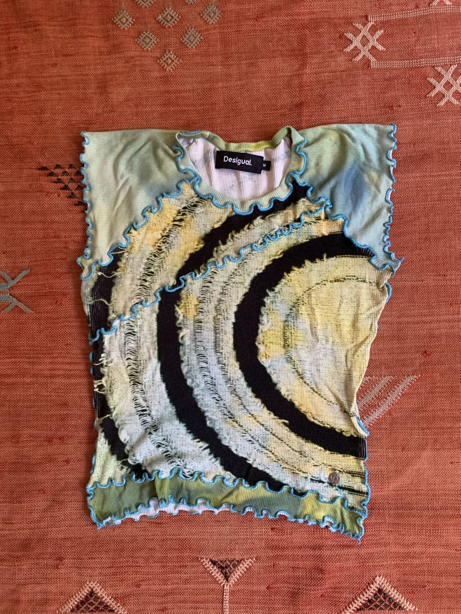 Desigual Top: Desigual T-Shirt – Usato da Basel venduto da XenaStucki 2