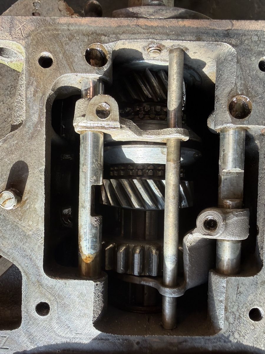 Tutti pezzi di ricambio auto: Jeep Willys Mb  – Usato da Bennwil venduto da Ford5600t 1