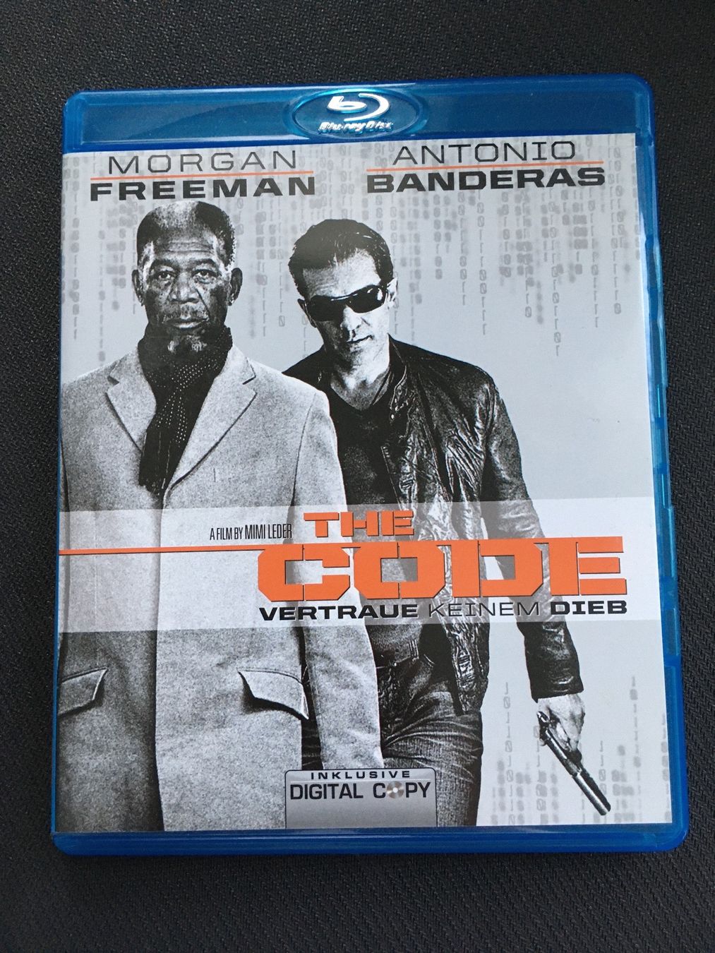 Tutti i DVDs: The Code: vertraue keinem Dieb [Blu-ray] – Usato da St.Gallen venduto da MedienJoe