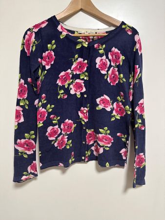 Blumige Strickjacke Cardigan für Frauen Gr 40 EUR