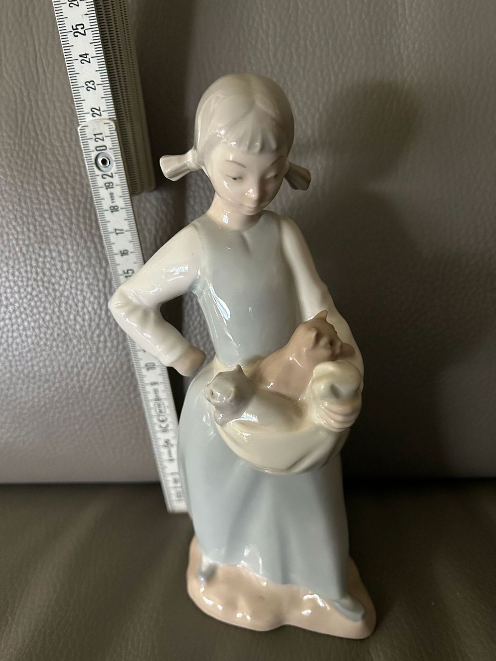 Lladro Statuette: Statua Lladro "bimba con gattini" – Usato da Melano venduto da H-Sara 1