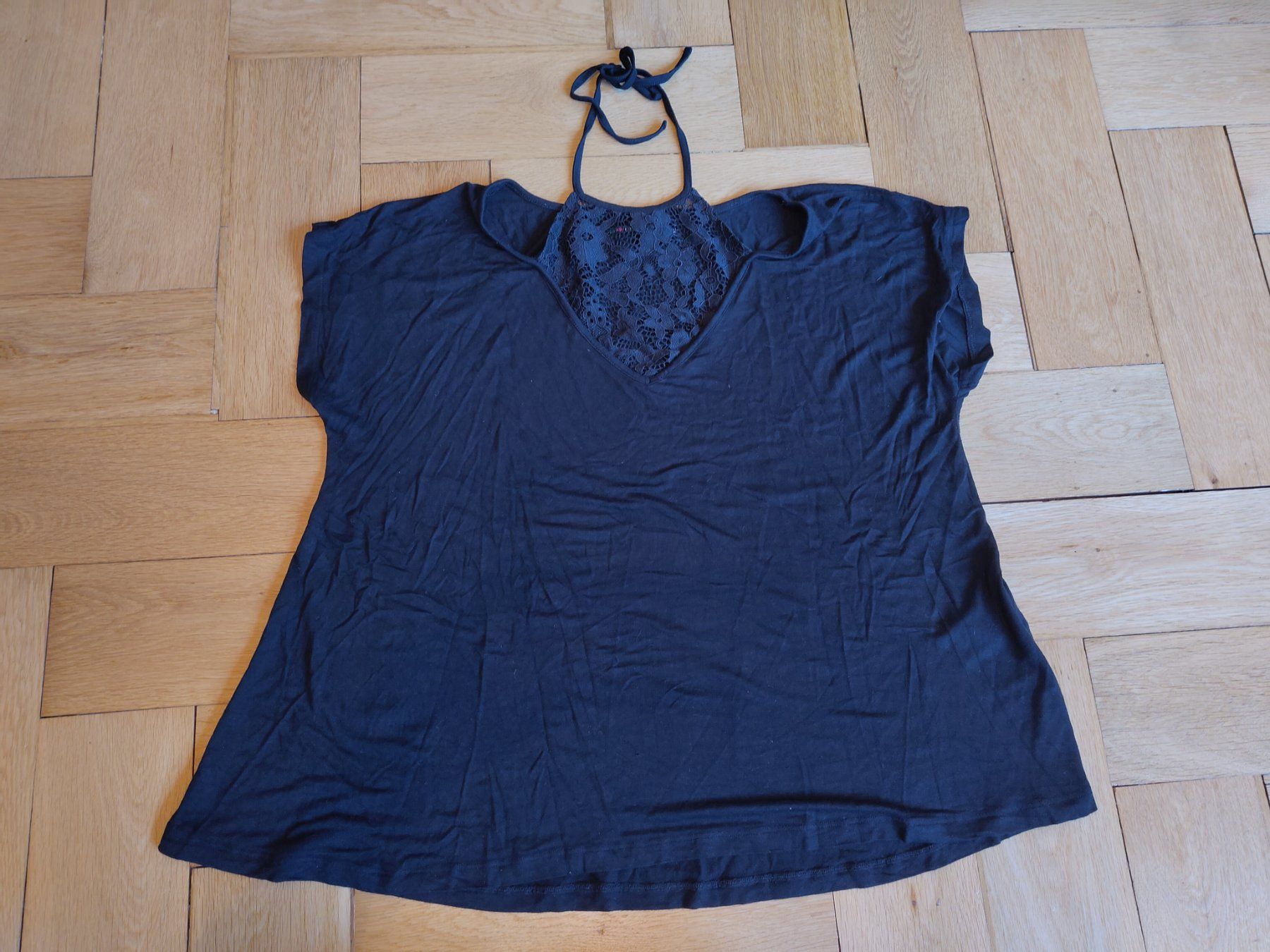 T-shirt: T-Shirt – Usato da Bern venduto da Linii