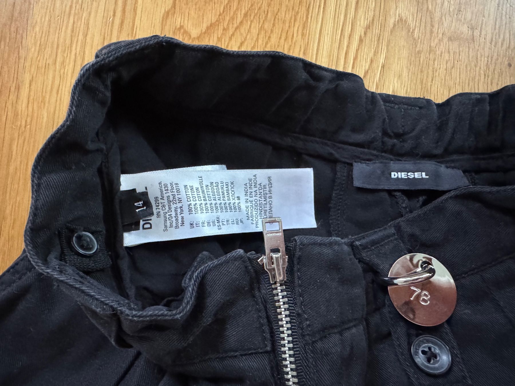 Diesel Kleiderpakete & -sets: Diesel Rock und Shirt – Gebraucht aus Zürich von froschchen79 9