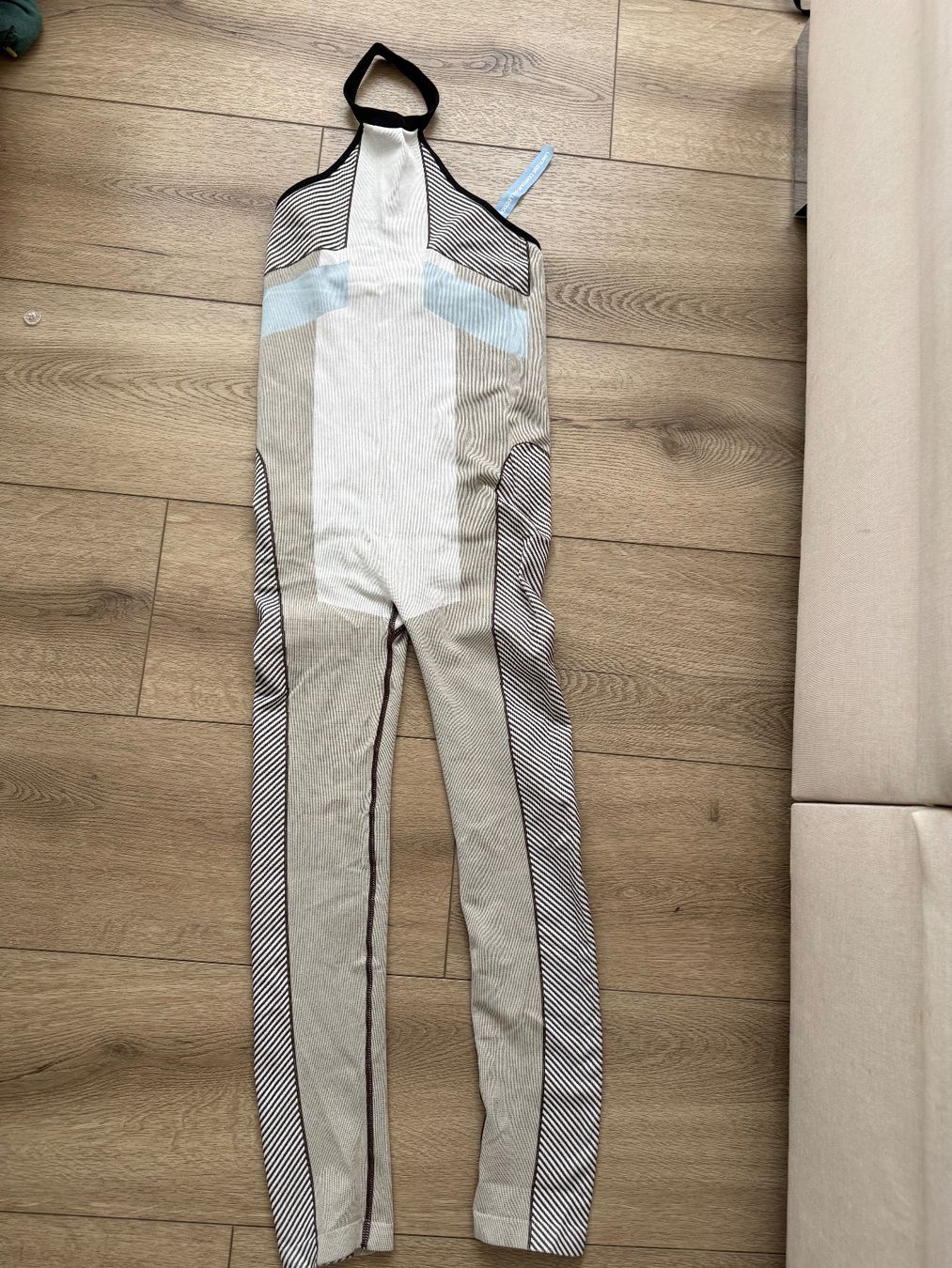 Zara Tute: Zara Jumpsuit – Nuovo e nell'imballaggio originale da Schlieren venduto da van_qcj5