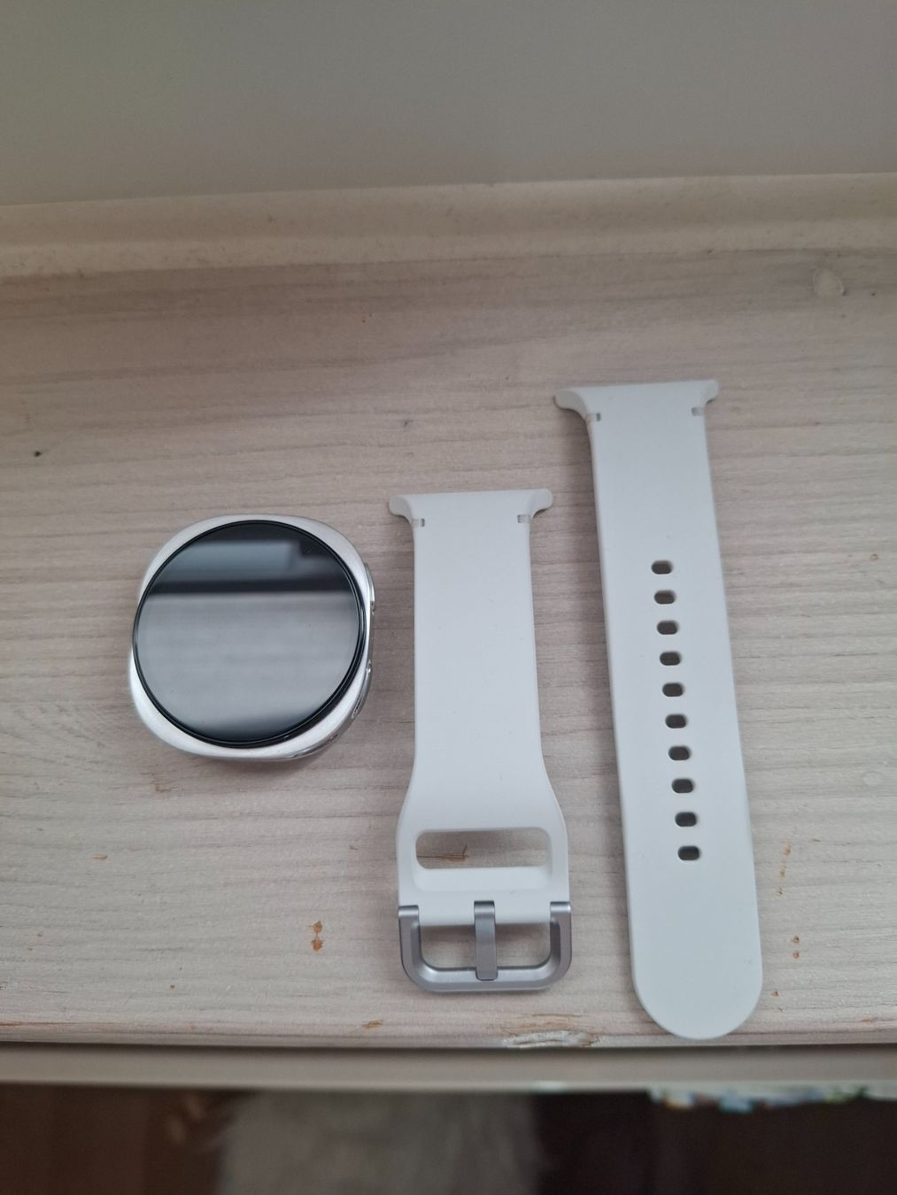 Samsung Smartwatch: Samsung smart watch 8 – Usato da Bassersdorf venduto da sil_5zkr