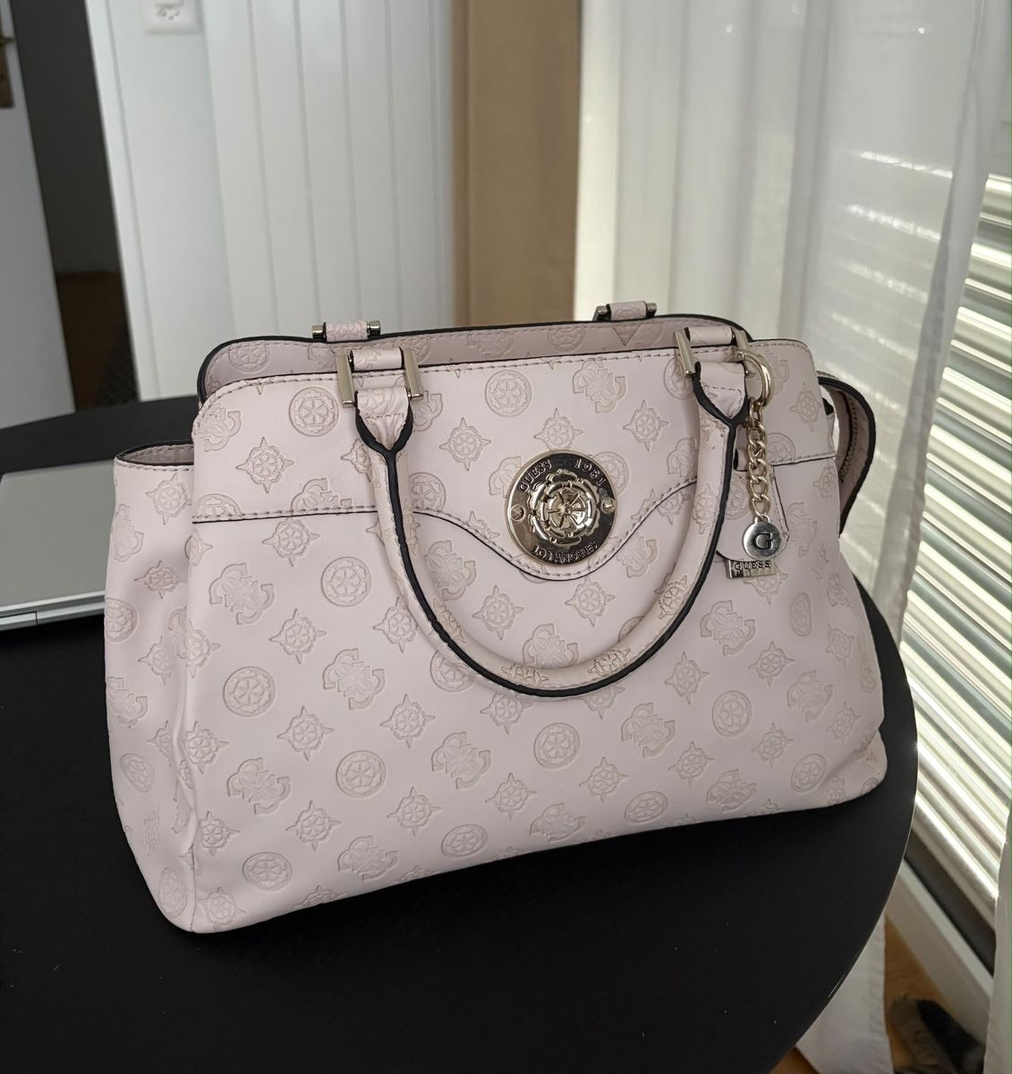 Guess Taschen für Damen: Guess - Handtasche – Gebraucht aus Frauenfeld von lm_11