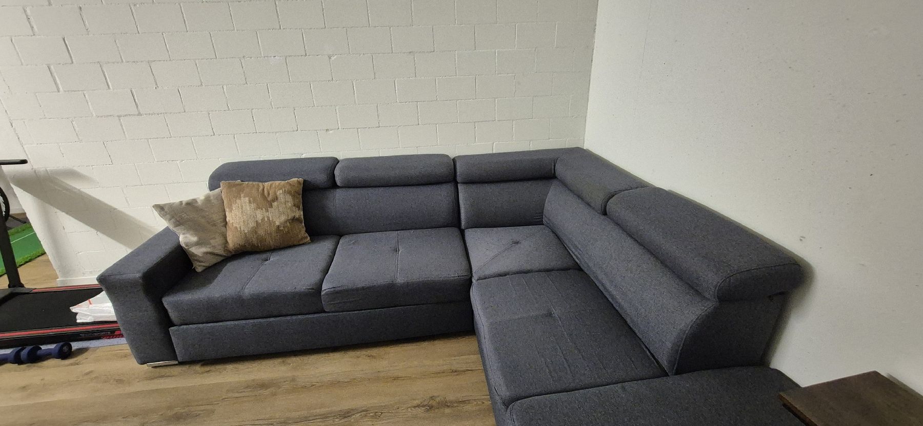 Conforama Sofas: sofa mit Bettfunktion – D'occasion à Schattdorf par urs_5pyg 1