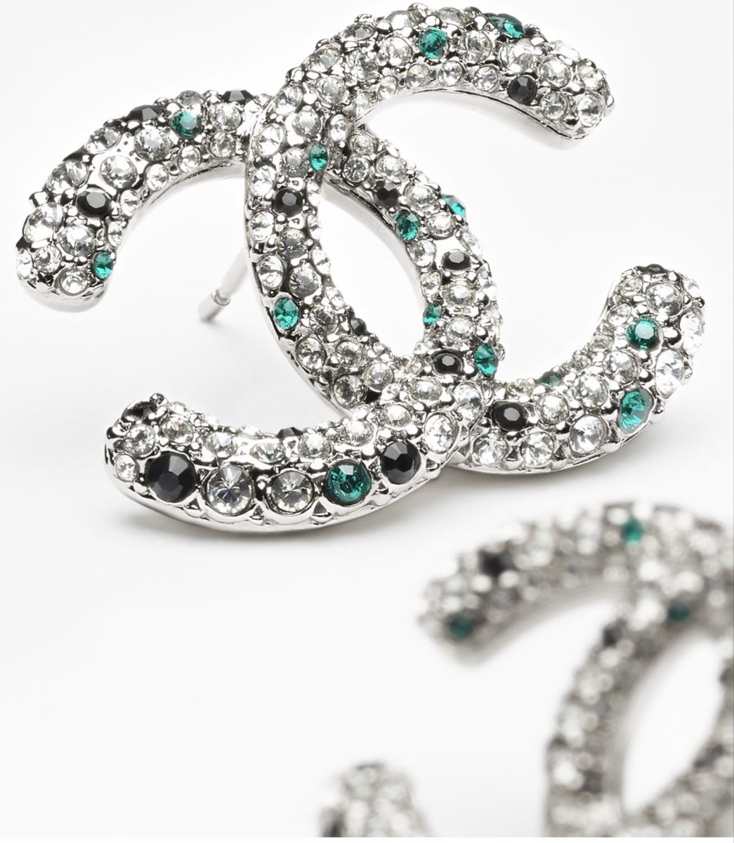Chanel Boucles d'oreille: Chanel earrings – Neuf avec emballage d'origine à Fully par Fashion_Mania 1