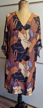 Sommerliches Kleid mit speziellem Muster, Grösse 38