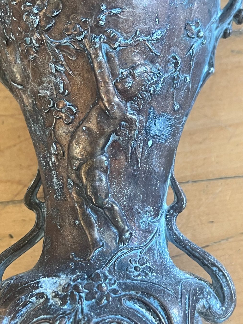Vase & Récipients: 2 Messing-Vasen mit Patina – D'occasion à Boppelsen par vanrijn 5
