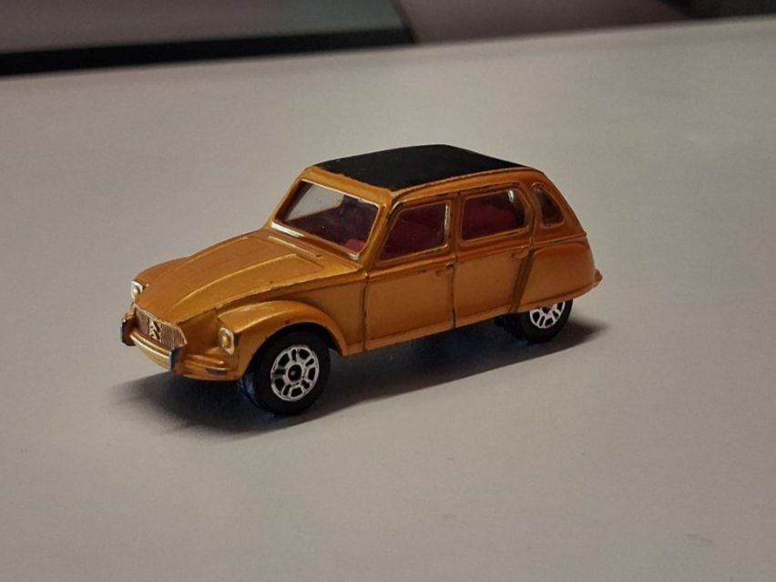 Modellautos: Citroen Dyane modellauto Corgi Juniors – Gebraucht aus Bern von KavIndustries