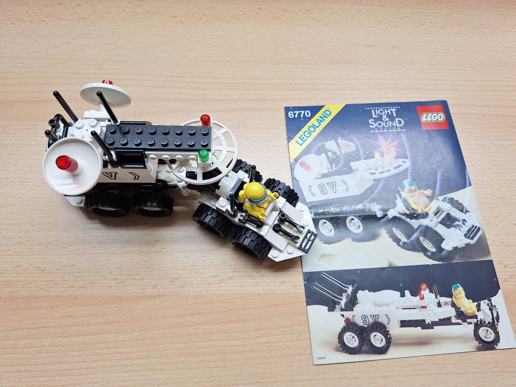Legoland Kit di costruzioni: Lego 6770 Lunar Transport Patroller – Usato da Zürich venduto da Candid85 4