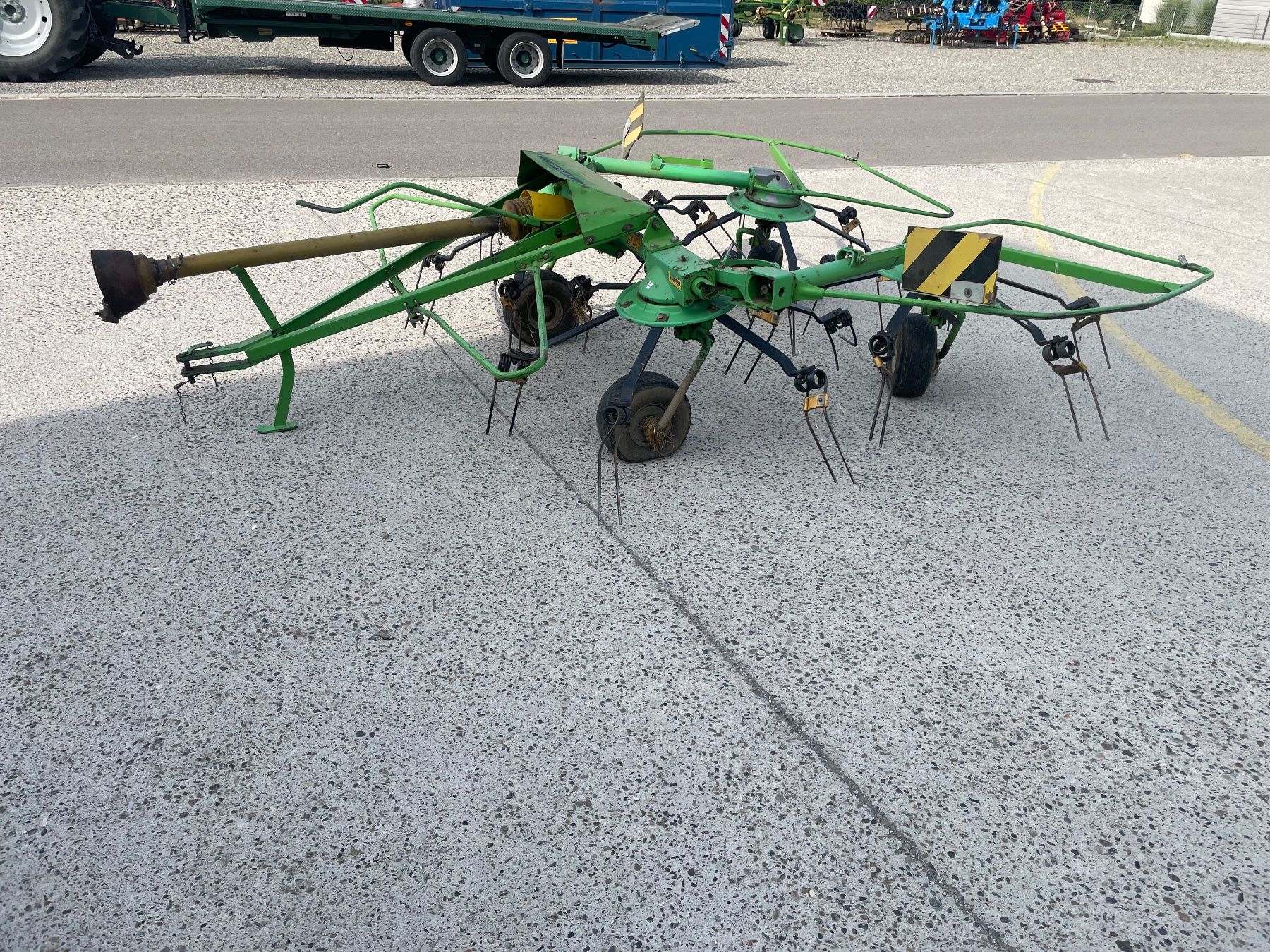 Tutte le macchine: Kreiselheuer Deutz Fahr KH 2.52 – Usato da Neuwilen venduto da muehlethaler-technik 4