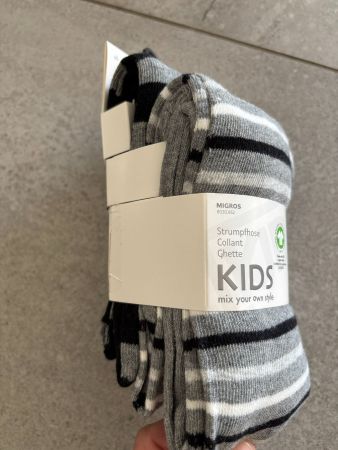 Lot de 2 Collants Kids taille 122 - 128 neuf