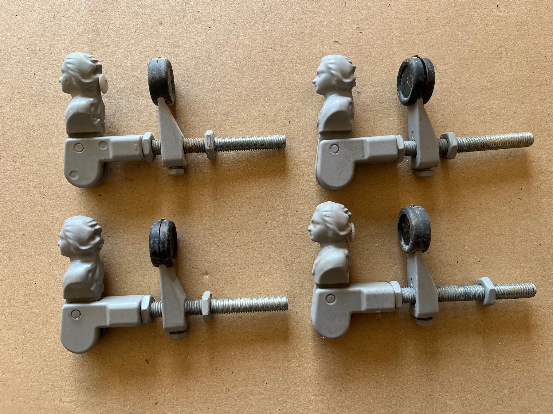 Ferramenta: Jalousie-Rückhalter Fensterladenhalter – Usato da Unterkulm venduto da esco