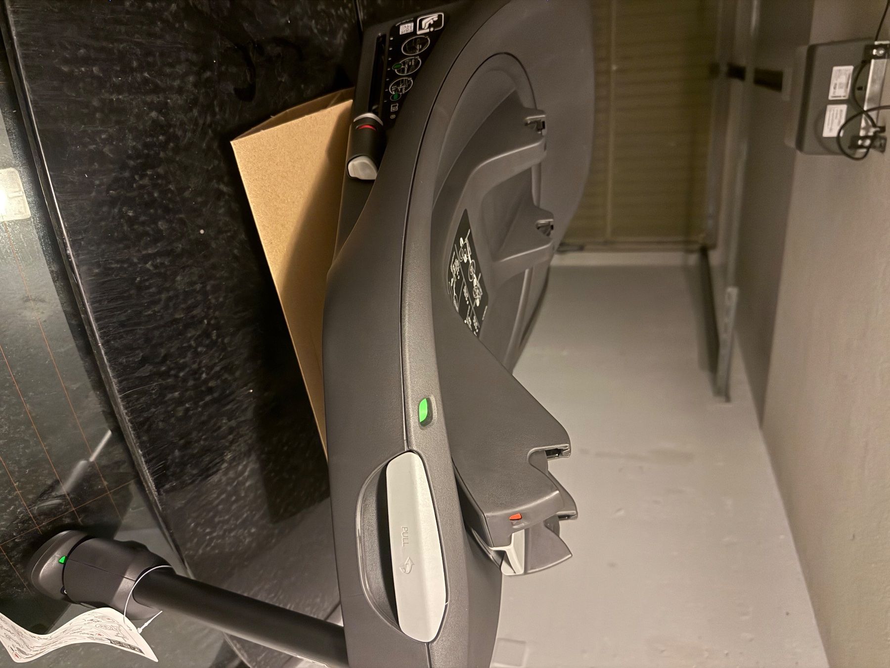 Cybex Seggiolini per auto: Base isofix base G – Nuovo e nell'imballaggio originale da Moudon venduto da nou_66ln