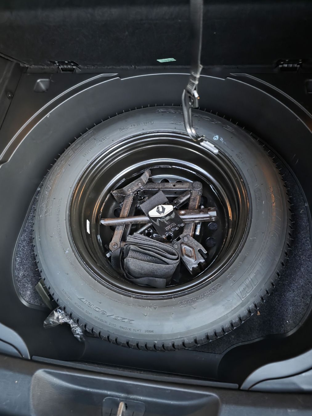 Jeep Autos: Jeep Cherokee Limited 2.0 TD – Gebraucht aus Zürich von Troval84 7