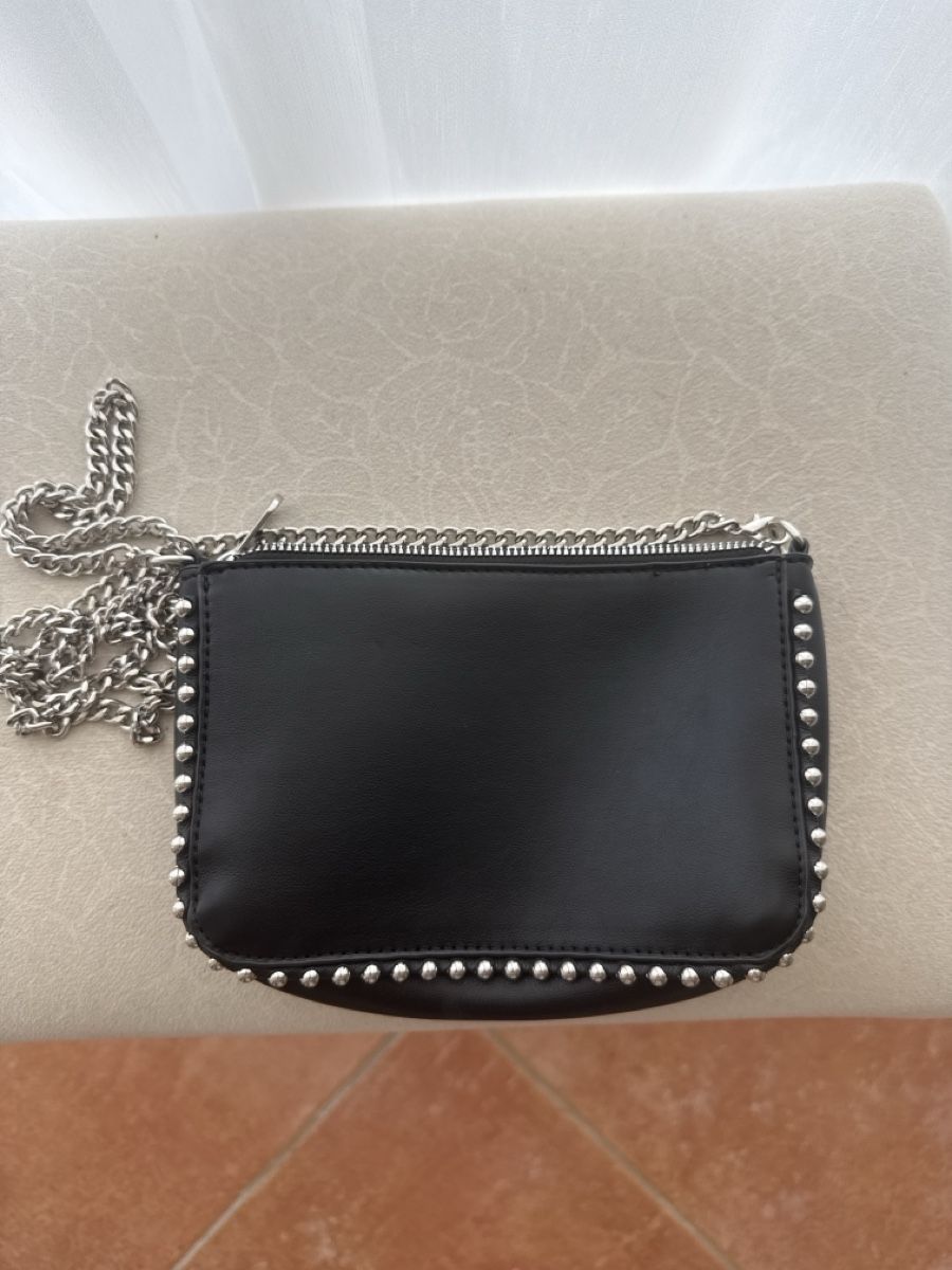 Stradivarius Borse da donna: Schwarze Stradivarius Leder Tasche – Usato da Oetwil a.d. Limmat venduto da ale_b6 1
