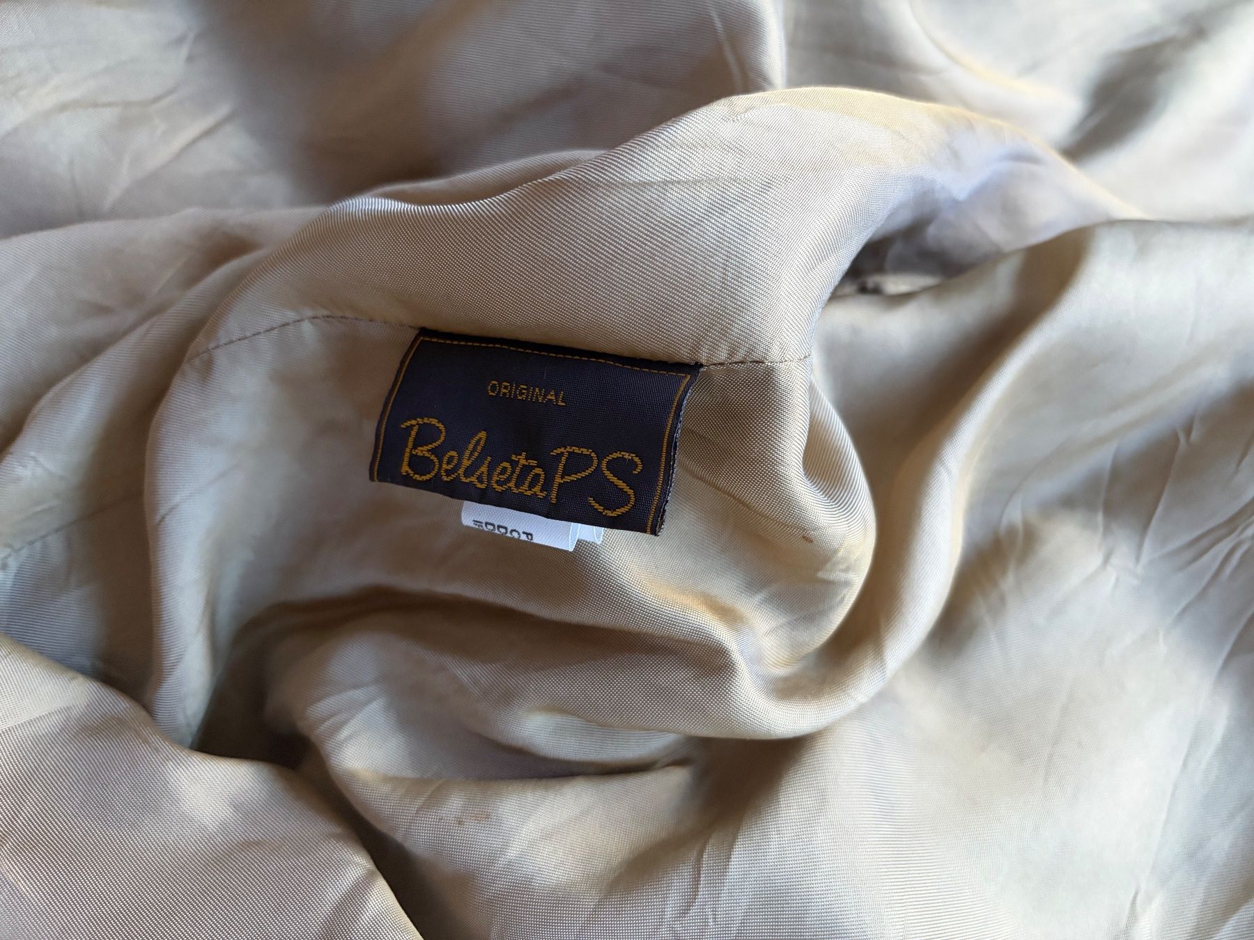 Cappotti: Vintage JOBIS Trench Coat – Usato da Zürich venduto da alg_qd2y 5