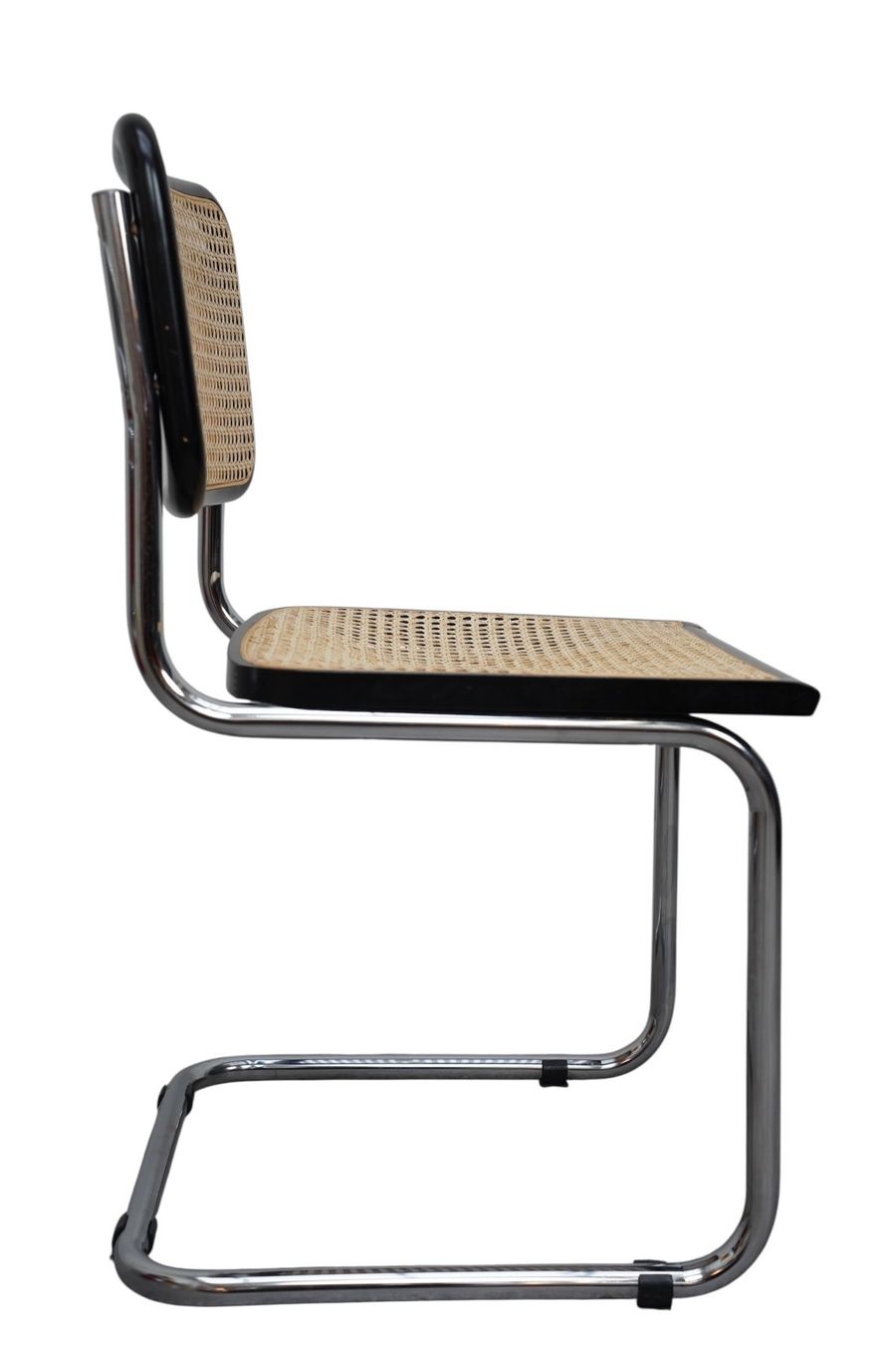 Breuer Sedie: Chaise Cesca (modèle B32) – Usato da Bulle venduto da ABELiAM 2