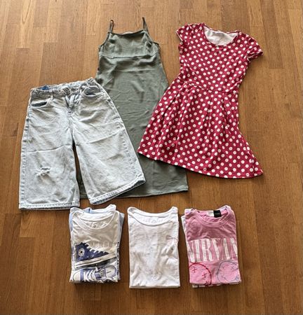 Mädchen Kleiderpaket Grösse 140