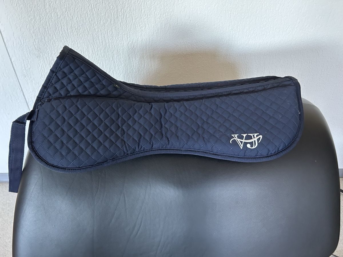 Selle & Accessori: VaJo Cloud Memory Sattelpad neuwertig  – Nuovo (secondo la descrizione) da Rickenbach Sulz venduto da Saddle-Sky