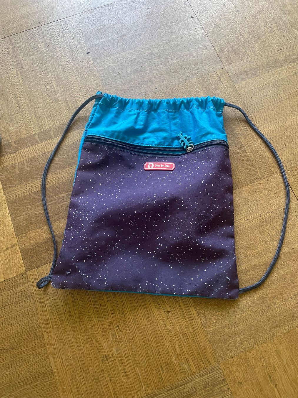 Step by Step Kindertaschen: Schulranzen Step by Step, blau mit Sternen – Gebraucht aus Zug von bigu81 7