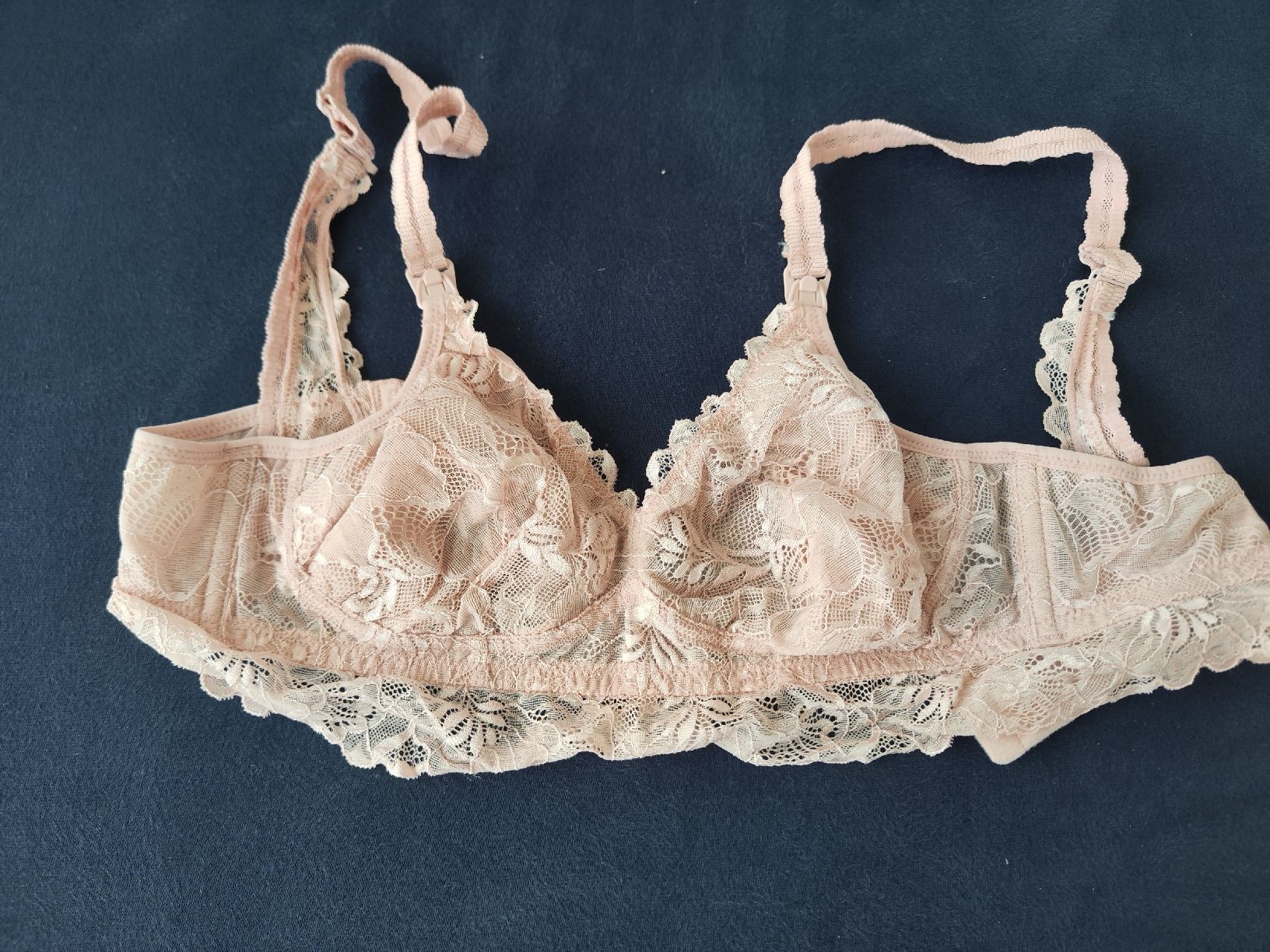 Altra biancheria intima: Still BH mit Spitzen – Usato da Thalwil venduto da m_ospelt