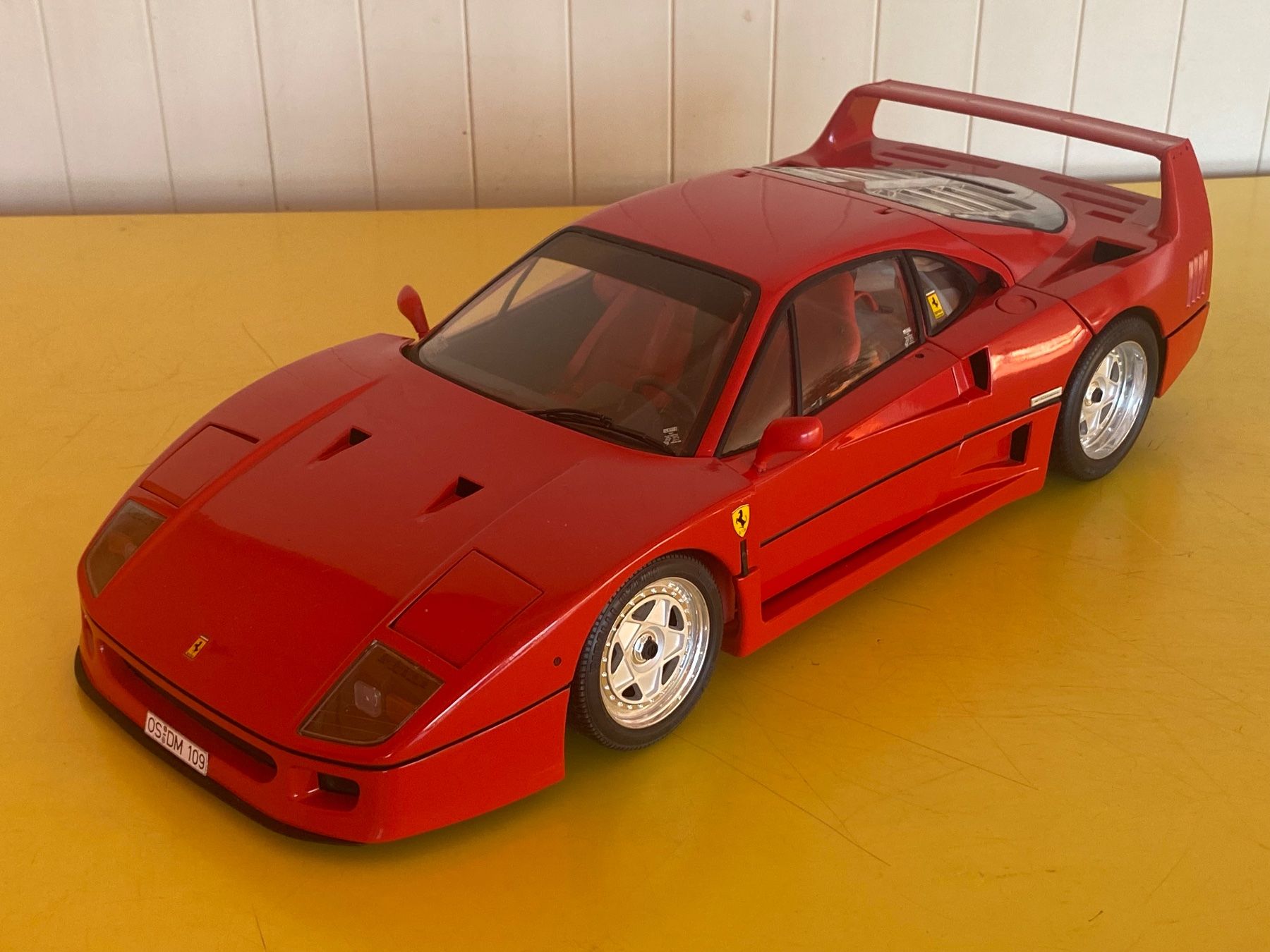 Pocher Modellini d'auto: Pocher Ferrari  F40 1/8 – Usato da Bonfol venduto da zagato43e 1