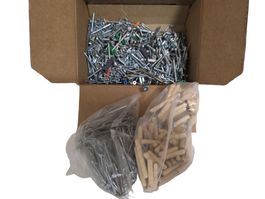 Schrauben Nägel und Holzdübel gemischt, 2.4 kg