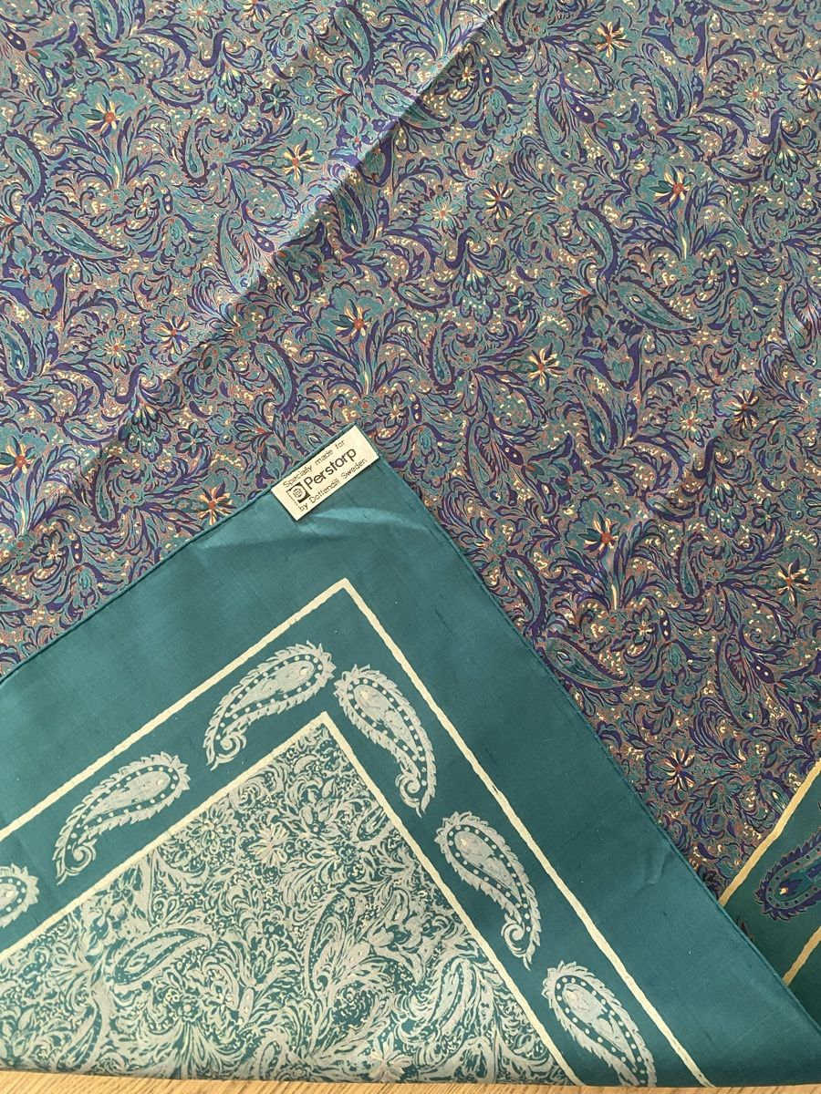 Foulard & Sciarpe: Edler Seidenschal mit Paisley-Muster – Usato da Jona venduto da Flamingoo 4