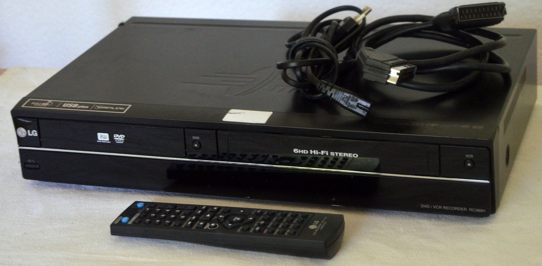 LG Aufnahmegeräte: Combo DVD/ VHS LG RC389H HDMI – Gebraucht aus Collonges von arashee 1