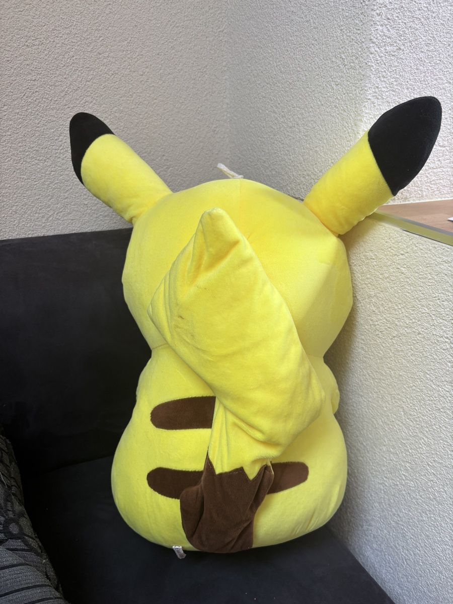 Pokémon Giocattoli: grosses Pikachu Pokémon Plüschtier – Usato da Schaffhausen venduto da ManuelundShakiba 3