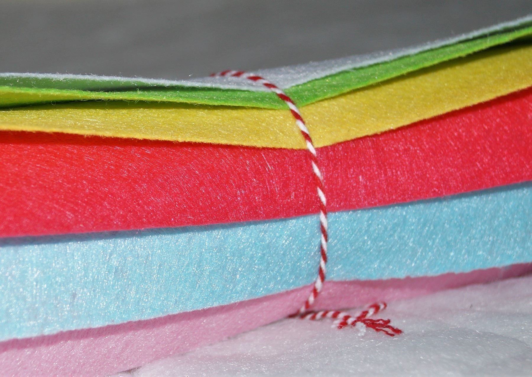 Bastelsets: BASTELFILZ-SET, 6 Farben, 30x30 cm Set 4 felt – Neu (gemäss Beschreibung) aus Langenthal von flowersNbirds 2