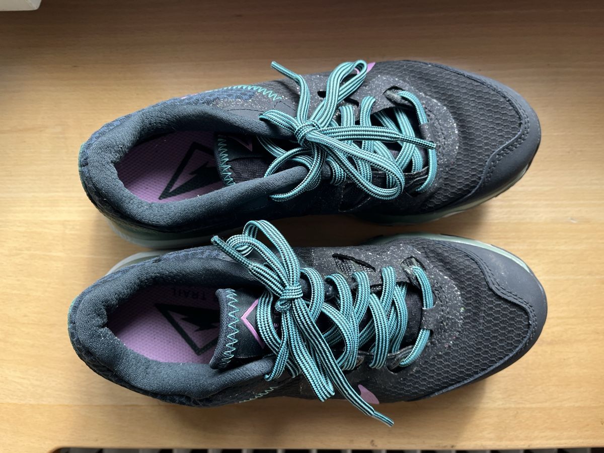 Nike Scarpe da donna: Nike trail schuhe gr. 37.5 – Nuovo (secondo la descrizione) da Zürich venduto da Sel_777 1