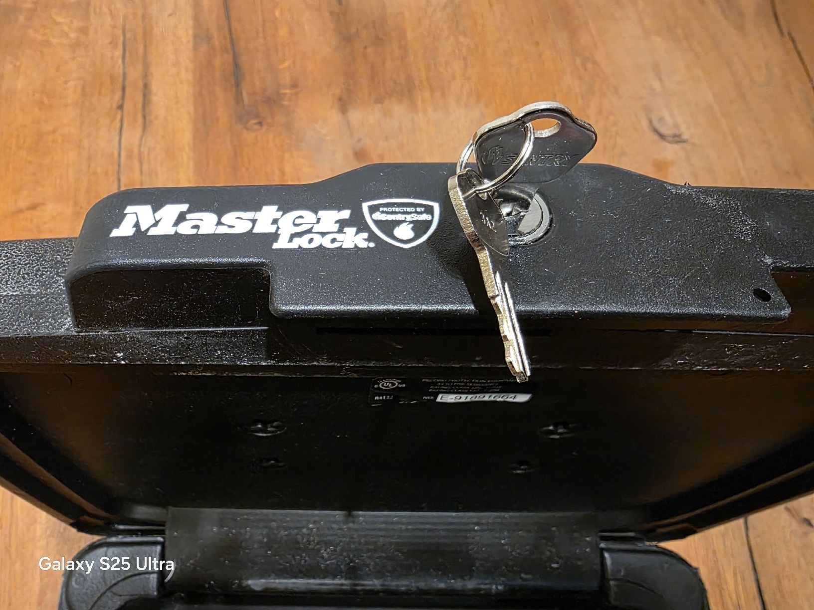 Casseforti: SentrySafe Dokumentenbox mit Schlüssel - Feuersicher! – Usato da Mellingen venduto da 81pat 2