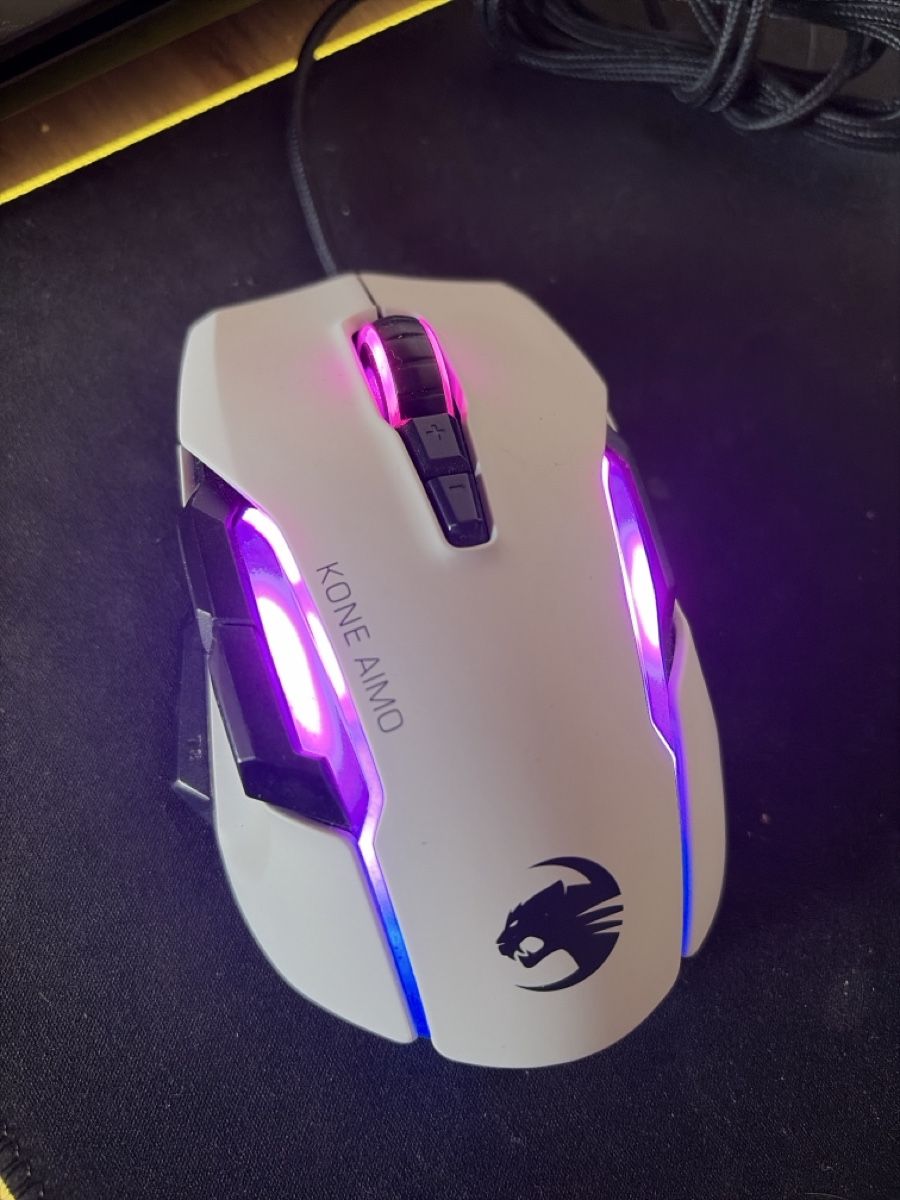 Roccat Souris: Kone AIMO Maus – D'occasion à Rorschach par MiguelGarcia