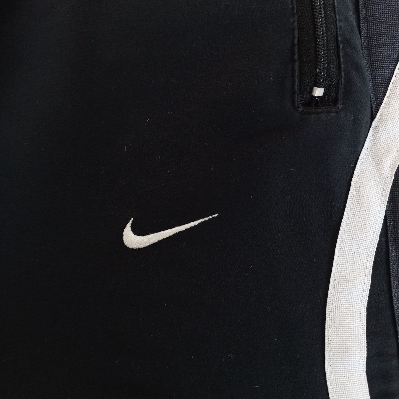 Nike Pantaloni: Vintage Nike Trackpant (S) – Usato da Chamoson venduto da Sapoloshop 1