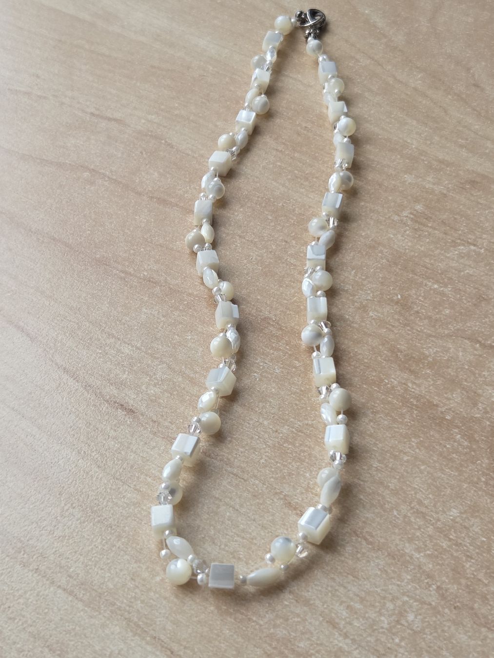 Colliers: Filigrane Perlmutt Kette ca 53cm Länge  – D'occasion à Winterthur par katzen07